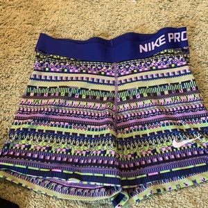 Patterned Nike pros shorts